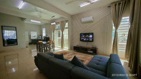 Homestay Qasrina Semi D 4 Bilik